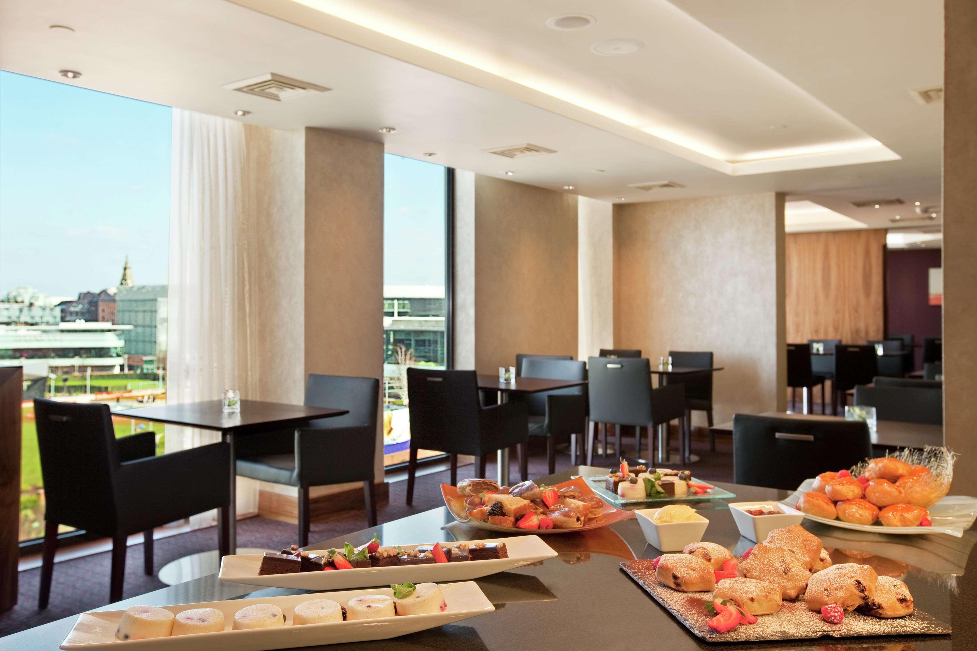 Hilton Liverpool City Centre Ресторант снимка